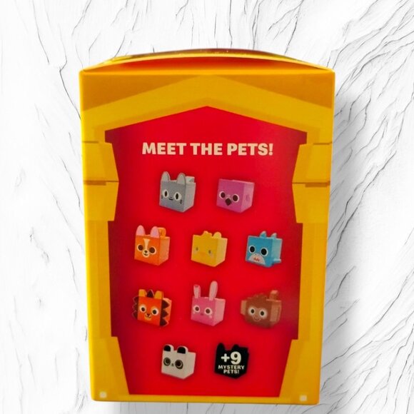 2024 Roblox Pet Simulator Mystery Pet and Corgi McDonalds Happy Meal Toy NEW - Picture 5 of 8